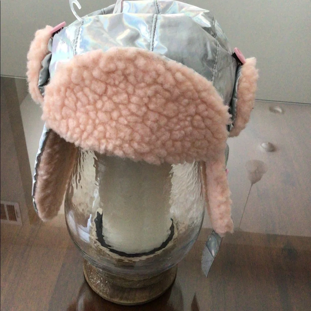 NWT Girls 2-4 Years Fleece & Silver Trapper Warm & Soft Winter Hat